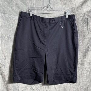 Lands' End shorts NWT women’s size 18 high rise Navy blue Flat Front relaxed fit